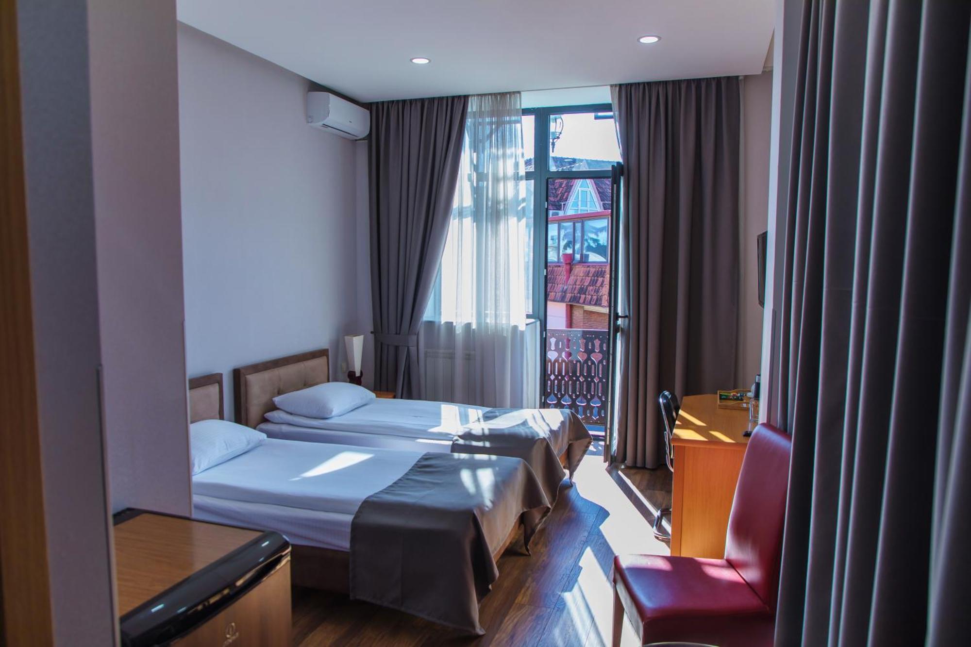 Irmeni Hotel Tbilisi Bagian luar foto
