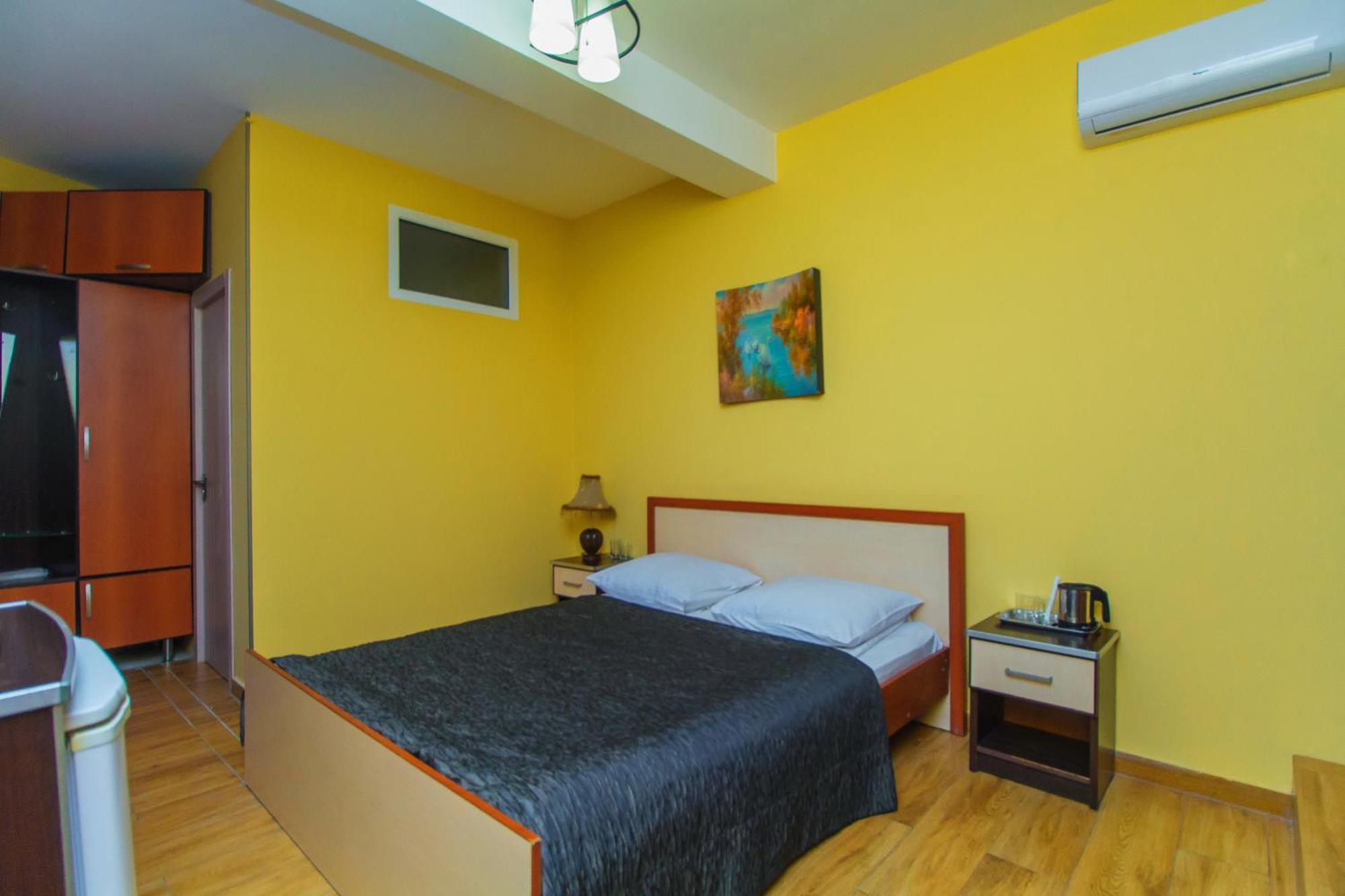 Irmeni Hotel Tbilisi Bagian luar foto