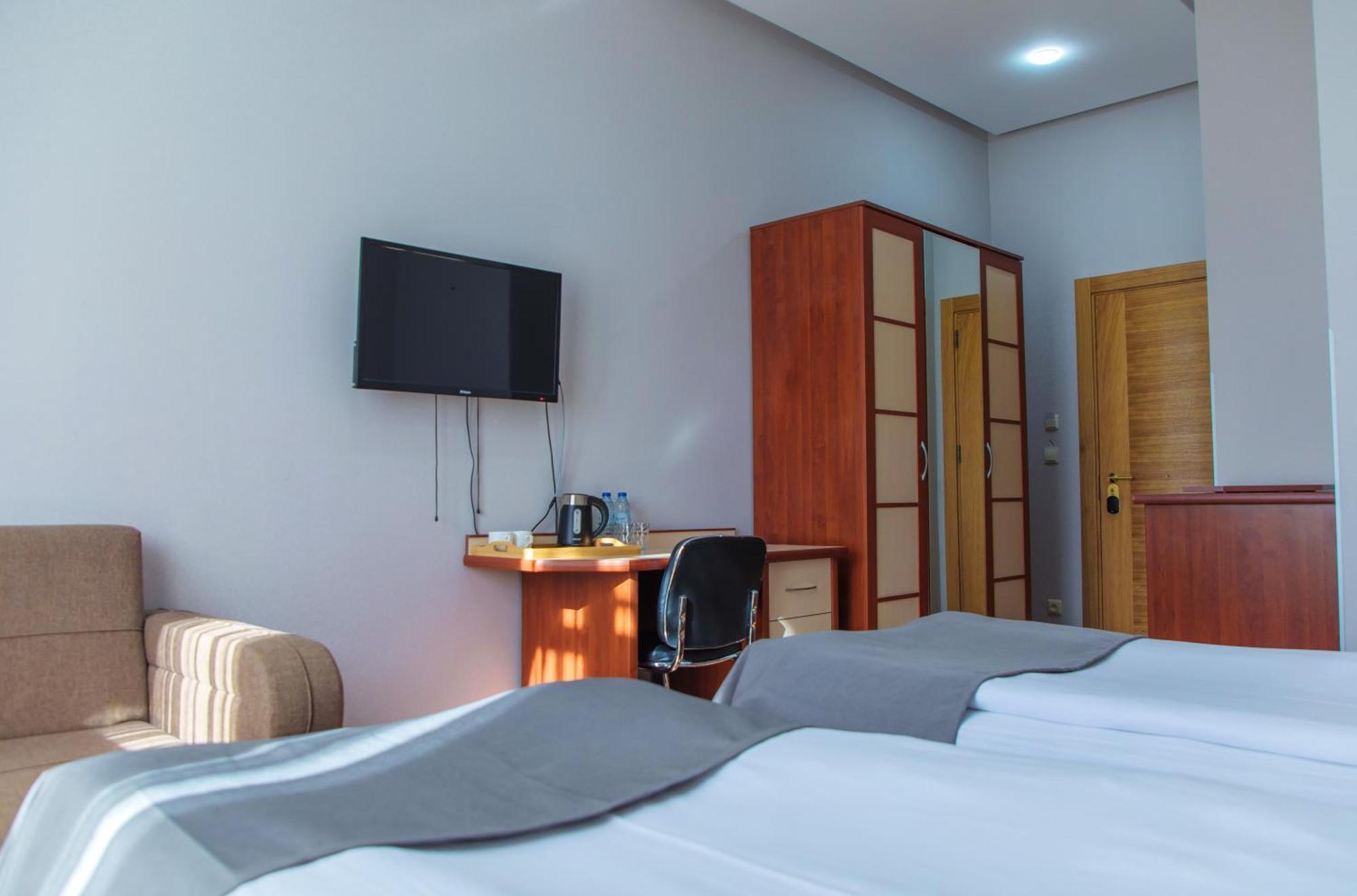 Irmeni Hotel Tbilisi Bagian luar foto