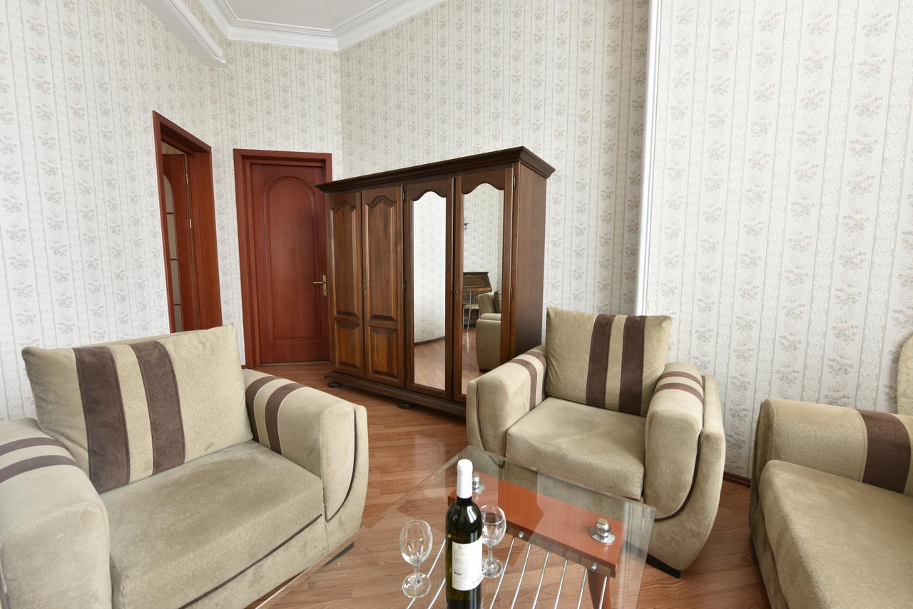 Irmeni Hotel Tbilisi Bagian luar foto