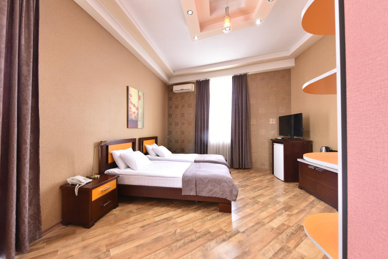 Irmeni Hotel Tbilisi Bagian luar foto