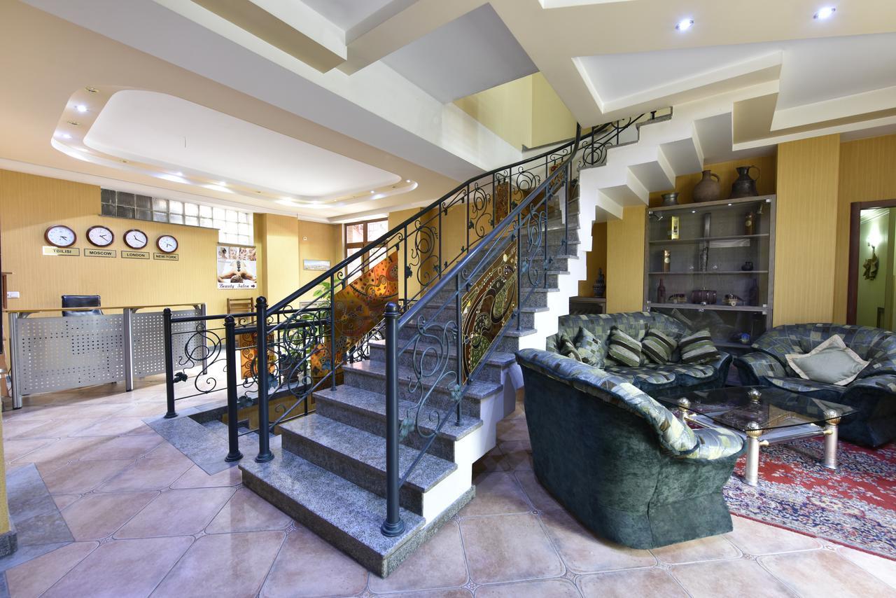 Irmeni Hotel Tbilisi Bagian luar foto
