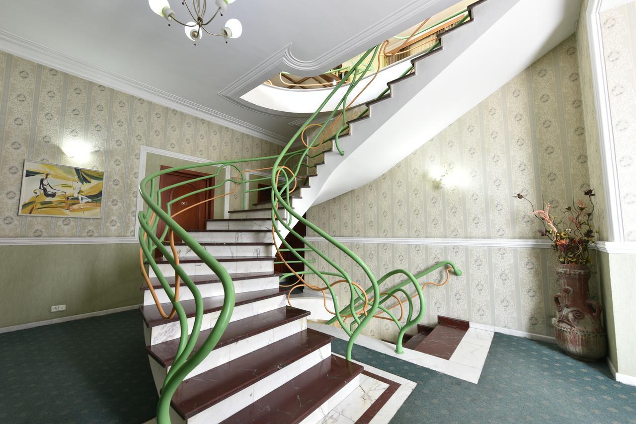 Irmeni Hotel Tbilisi Bagian luar foto